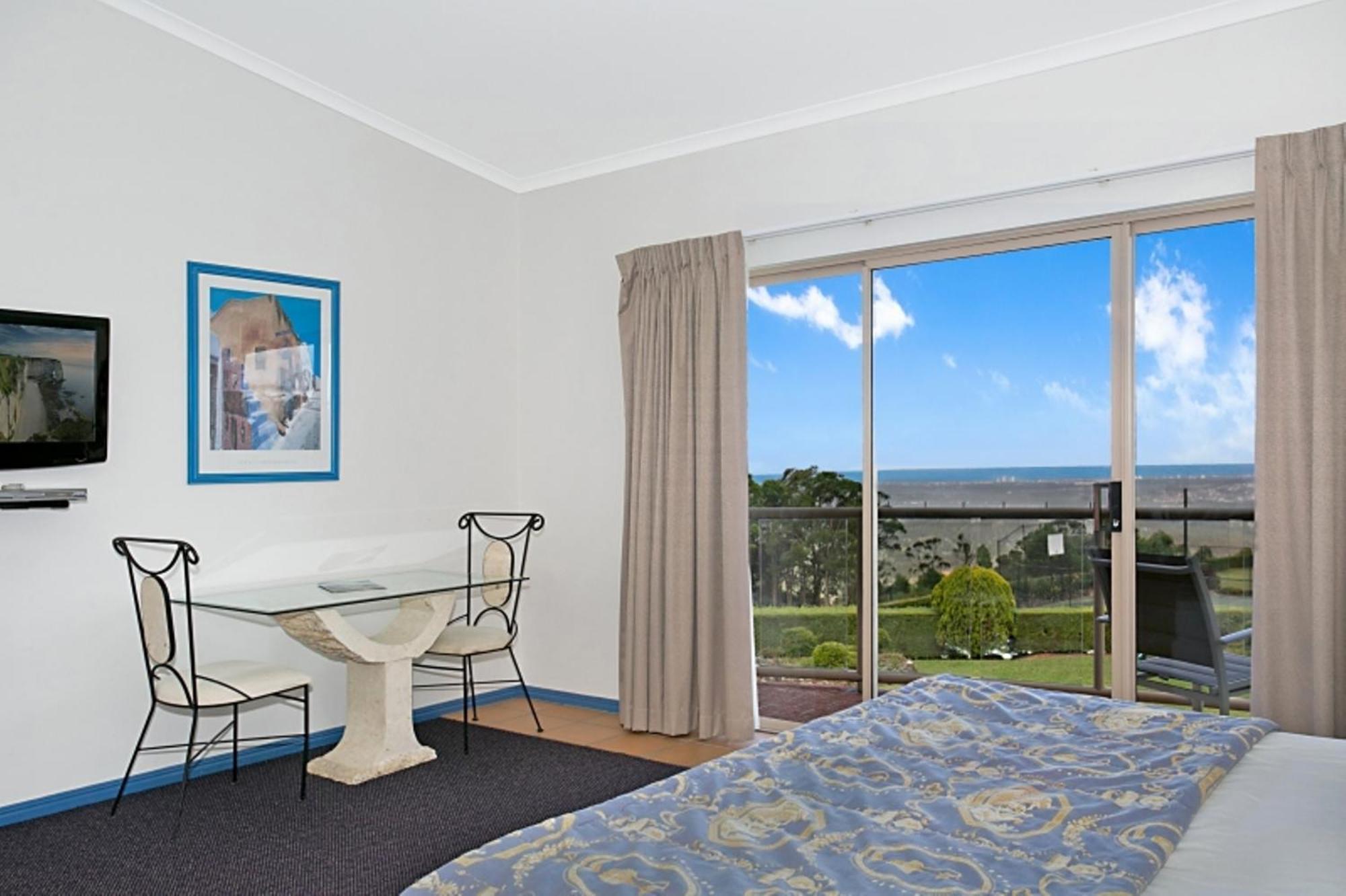 Eagle Heights Mountain Resort Room photo